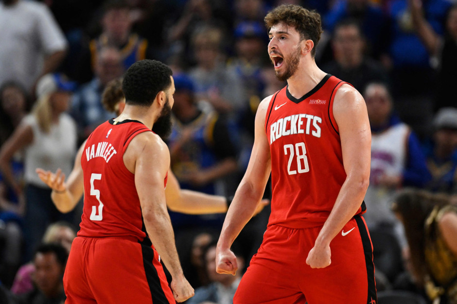 星空体育官方-NBA季后赛争夺激烈，火箭将面对挑战